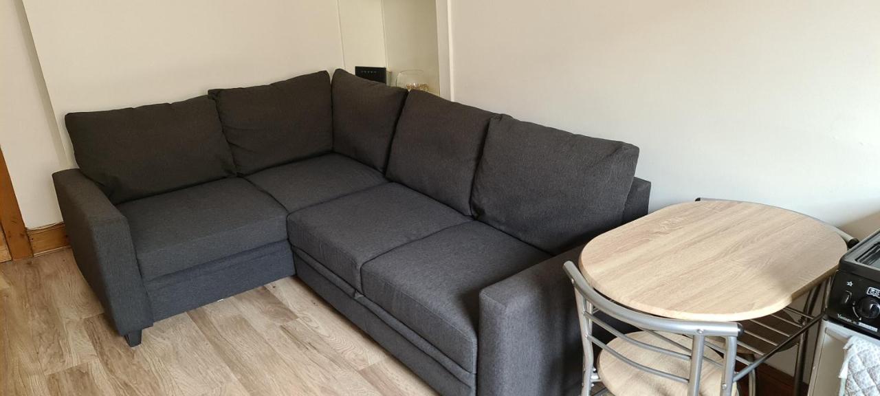 Rozina Apartment 佩斯利 外观 照片