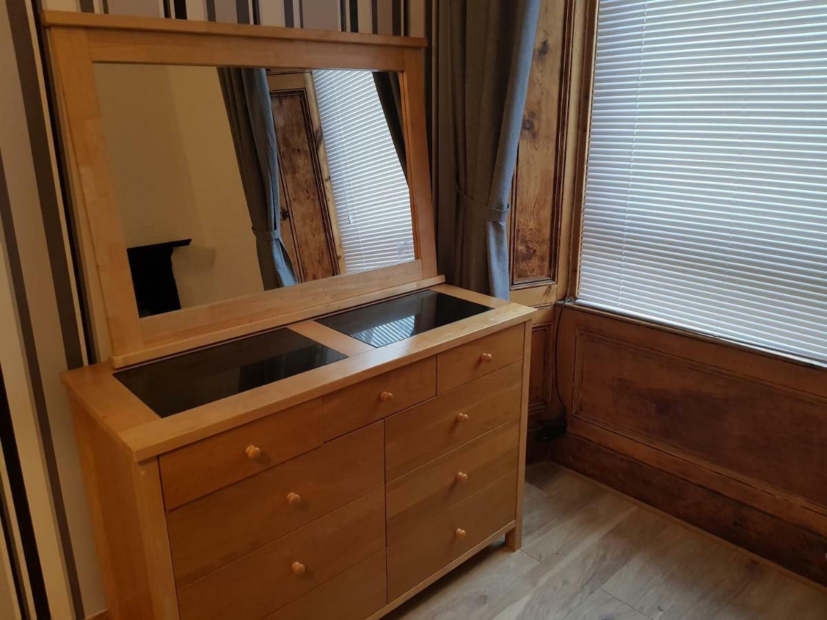 Rozina Apartment 佩斯利 外观 照片